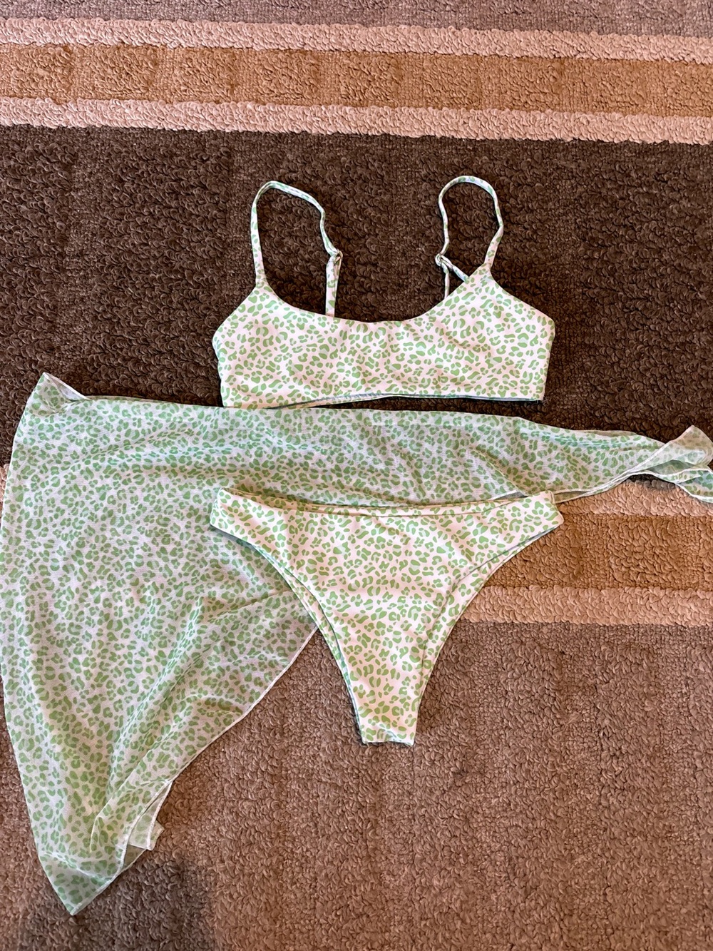 Bikini set with wrap around